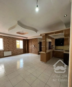 آپارتمان جهاد ۱۰۰متری طبقه اول آسانسور تخلیه فول