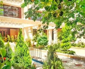 نیاوران ۱۰۰متر غرق نور