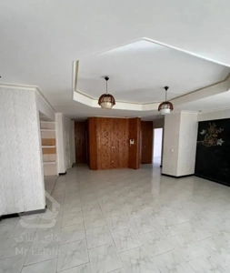 واحد ۹۵ متری با پارکینگ و اسانسور ، ساحلی