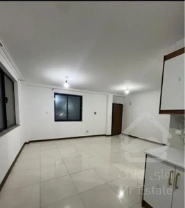 ۷۳ متر کریم آباد