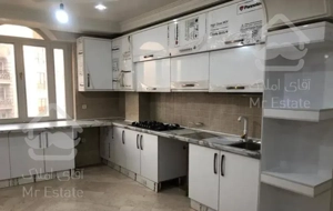 ۲۰۰ متر ۳ خوابه/خوش نقشه/ نورگیر