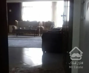 آپارتمان ۱۲۰ قدرالسهم ۱ از ۲ سند ۳دانگ بازسازی شده