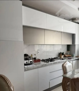 ۹۹متر/دوخواب/بهترین لوکیشن منطقه/فول امکانات