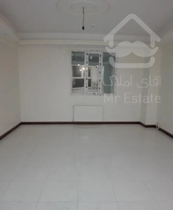 ۶۰متری با ۱۰متر حیاط خلوت و پارکینگ