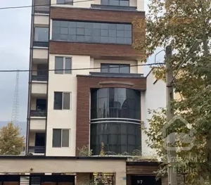 آپارتمان ۱۱۵ متر دو پارکینگ جنوبی حیاط