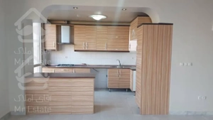 ۹۵ متر وفا اذر جنوبی کلید نخورده فول