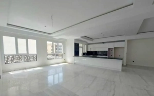 ۱۳۵متر/خیابان کمیل/اکازیون،کلید نخورده،تک واحدی