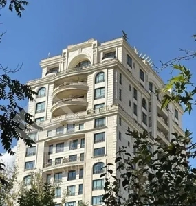 ۳۳۰ متر فرمانیه شرقی/ ۴ خواب / ویو ۳ جهت