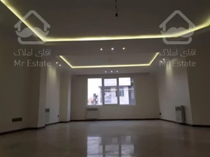 ۱۰۹ متر // تک واحدی // غرق نور