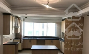 آپارتمان بیمه نفیسى ٩٠ متر ٢ خوابه