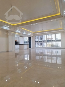 فروش واحد رو به افتاب کم واحد زیر قیمت