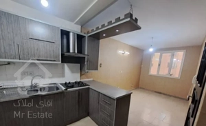 آپارتمان ۳۰ متری / پارکینگ دار