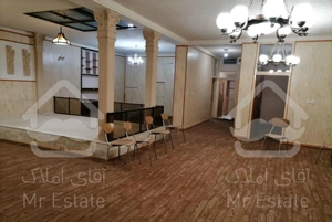 ویلایی مستقل230متری خیابان شفامناسب اداری ومسکونی