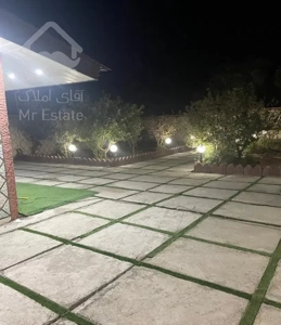 ۶۰۰ متر ویلا ، ۴۰ متر بنا ،