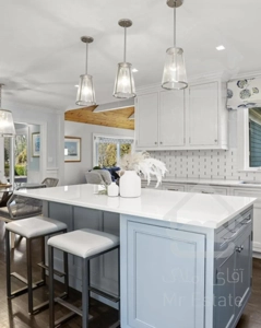 فروش آپارتمان ۲۹۰متری تکمیل‌لوکس تک‌واحدی شیراز قدوسی‌غربی