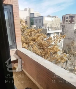 آپارتمان ۱۹۶ متر واقع در تاپ لوکشین کامرانیه جنوبی