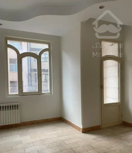 ۶۳ متر ۱ خ طبقه ۲ روئیت