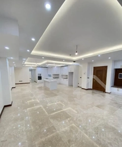 تجریش/ ۱۷۰ متری۳خواب/ نوسازفول امکانات لوکیشن عالی