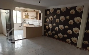 آپارتمان ۶۵ متری ۱ خوابه طبقه ۲ در شرقی ها