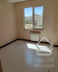 اپارتمان۱۰۵متری،خوش نقشه،تخلیه