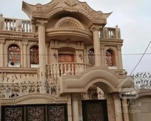 اپارتمان ۱۵۰متری/۳خواب/خوش ساخت