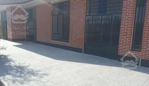 ۱۳۰۰ متر خانه ویلایی مرکز شهر کوهبنان