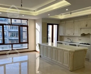 ۹۷ متری ۳ ساله ۴ باغ شرقی