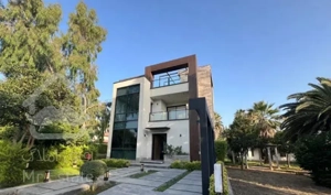 ویلای لوکس شهرکی ۳۵۰ متری استخر ۴ فصل سرخرود