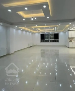 ویلایی حیاط دار  180متری تجاری مسکونی جهاد یخسازی