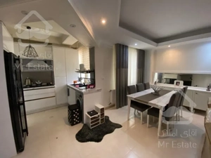 ٢٠٠ متر / ٣ خواب / فول امكانات / تك واحدى