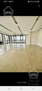 ۱۱۵متر/فول امکانات/خوش نقشه/غرق نور/سراسر پرده خور/متریال برند