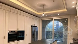 آپارتمان ۳۶۰ متری ۴ خواب۴ مستر طبقه۶ در زعفرانیه