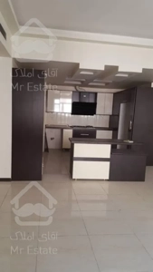 خرید ۱۱۸ متری میدان دریاچه