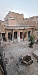 فروش عمارت سنتی قاجاری ۲۵۰ متر