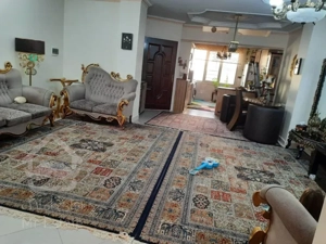 ۶۵ متر آلاله شرقی رو به آفتاب