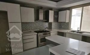 فروش آپارتمان 87 متر خوش نقشه پاسداران گلستان