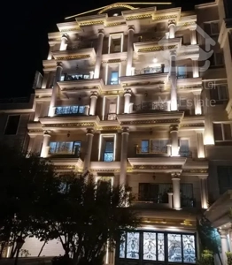 فروش آپارتمان ۱۳۵ متری ۳ خوابه شاخه اصلی