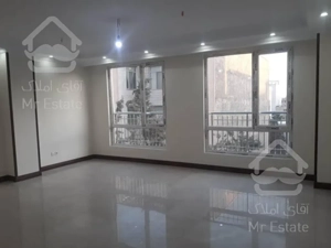 111 متر // تک واحدی // خوش نقشه و بدون پرتی