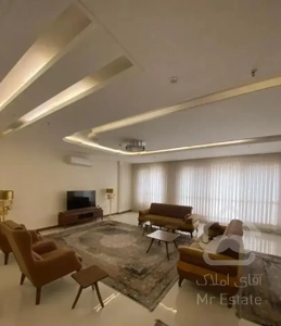 ۱۷۰ متری / یکسال ساخت / تاپ لوکیشین وکیل آباد