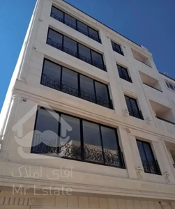 به قیمت خریدکن\۱۴۵متر سه خواب\تکواحدی\غرق نور\