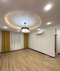 ۶۱ مـتـر خـورشـیـد مـهـمـان خـانـه شـمـا سـنـددار