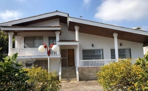 فروش خانه ویلایی ۸۰۰ متری شهرک چهارصددستگاه