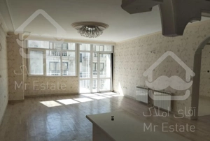 101 متر دو خوابه ( امیر آباد شمالی )