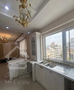 ۹۰ متر ۲ خوابه سنددار/غرق در نور/حاشیه خ امام رضا