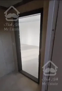 ۱۲۲متر ۳ خواب/ فول/ غرق نور