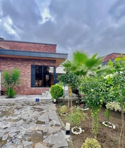 فروش خانه ویلایی 300 متری مبله استخردار