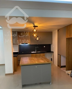 اپارتمان ۱۴۰ متری کلید نخورده