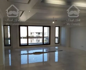 نیاوران ۲۱۰ متر ۳ خواب با تراس قابل چیدمان