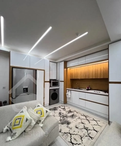 فروش ویژه ۹۵ متری خیابان افشین مرکز شهر