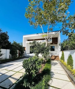 من نمیدونم از قیمتش بگم‌از متریالش بگم از چی بگم